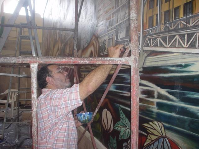 Andrés Castillo restaura el mural del maestro Enrique Grau en la Asamblea de Córdoba