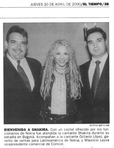 Bienvenida a Shakira por directivos de Nokia