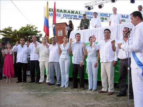 MARCOS DANIEL PINEDA, posesionó a los secretarios de despacho.