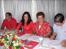 LUEGO DE LA inscripción Marta Sáenz socializó el programa ante los medios de comunicación.